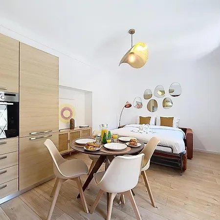 Cozy Luxury Duplex Steps From The Casino Square Lejlighed