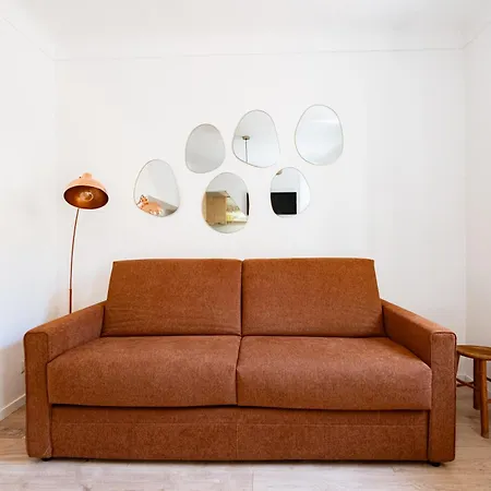 Cozy Luxury Duplex Steps From The Casino Square